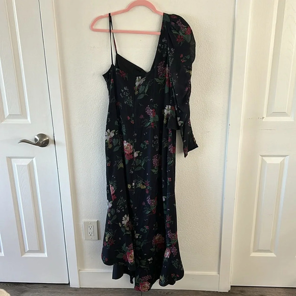 AMUR Pasqualena One Shoulder Dress - Picture 9 of 10